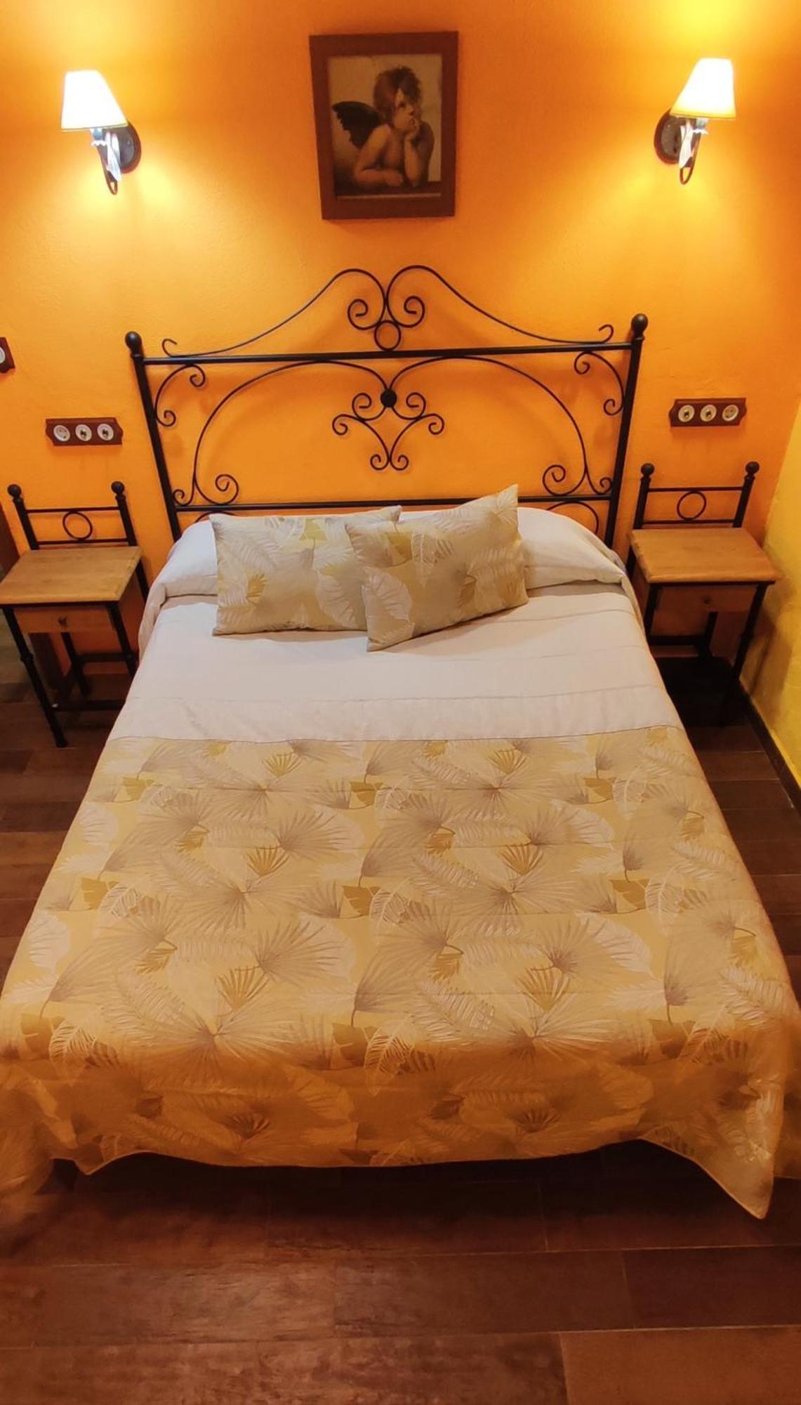 Apartamentos Trinidad Alange Eksteriør billede