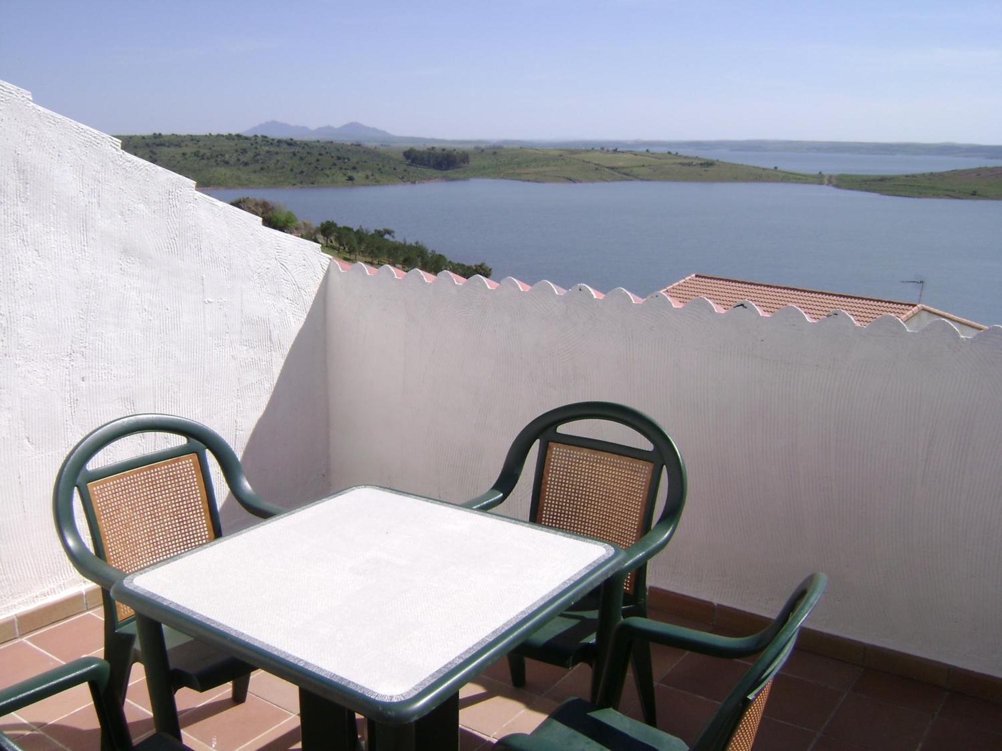 Apartamentos Trinidad Alange Eksteriør billede