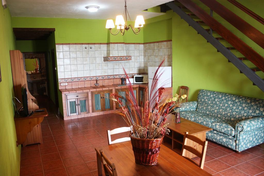 Apartamentos Trinidad Alange Værelse billede